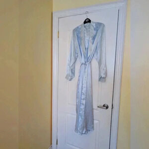 Vintage long silky robe made in  Italy size medium